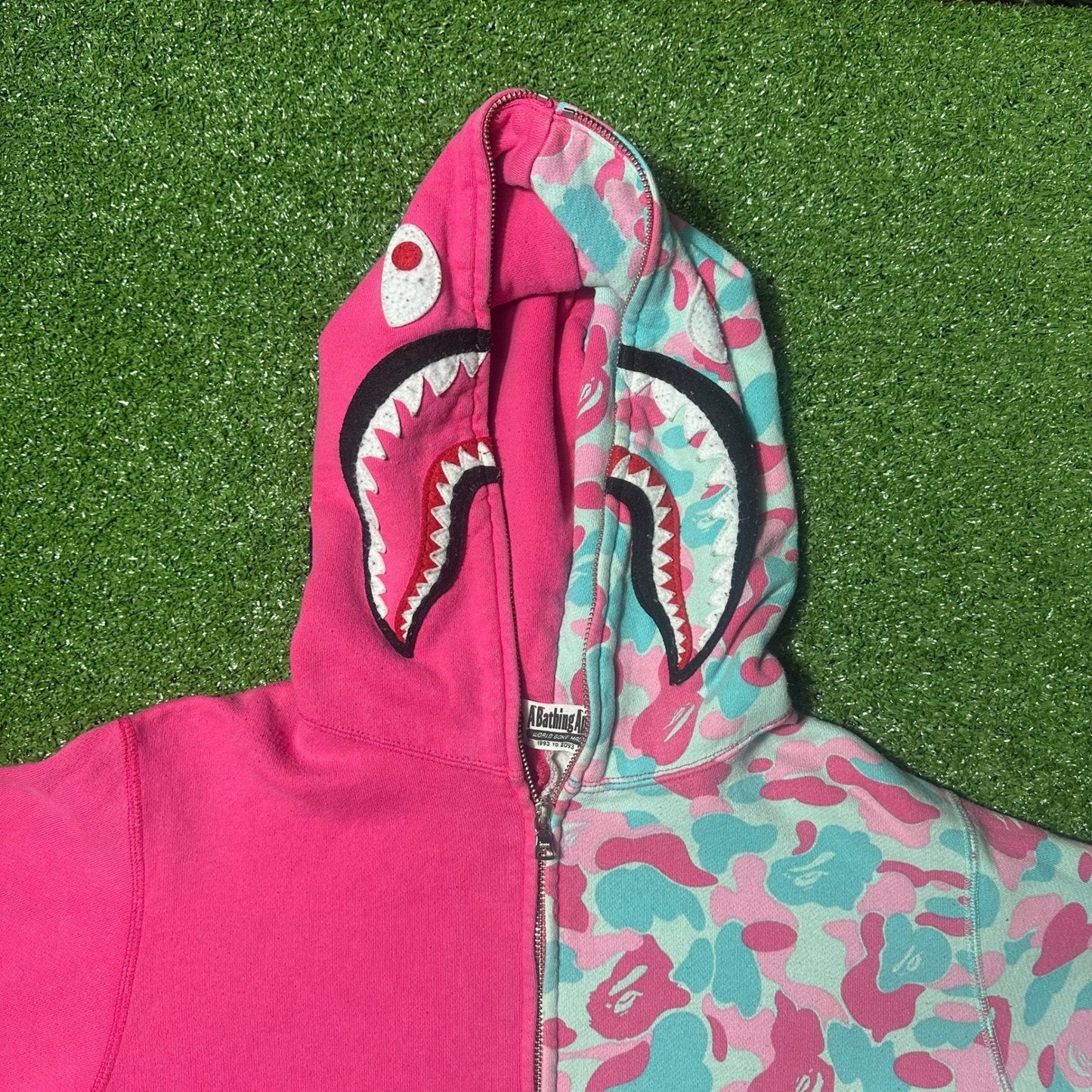 A Bathing Ape BAPE South Beach Shark Hoodie Miami Small