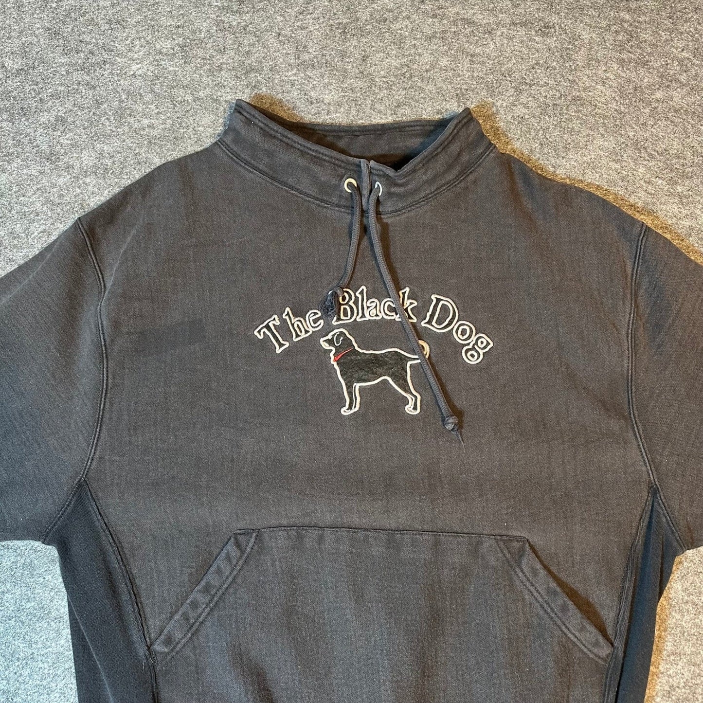 The Black Dog Fisherman Sweatshirt Mens Medium Pullover Embroidered