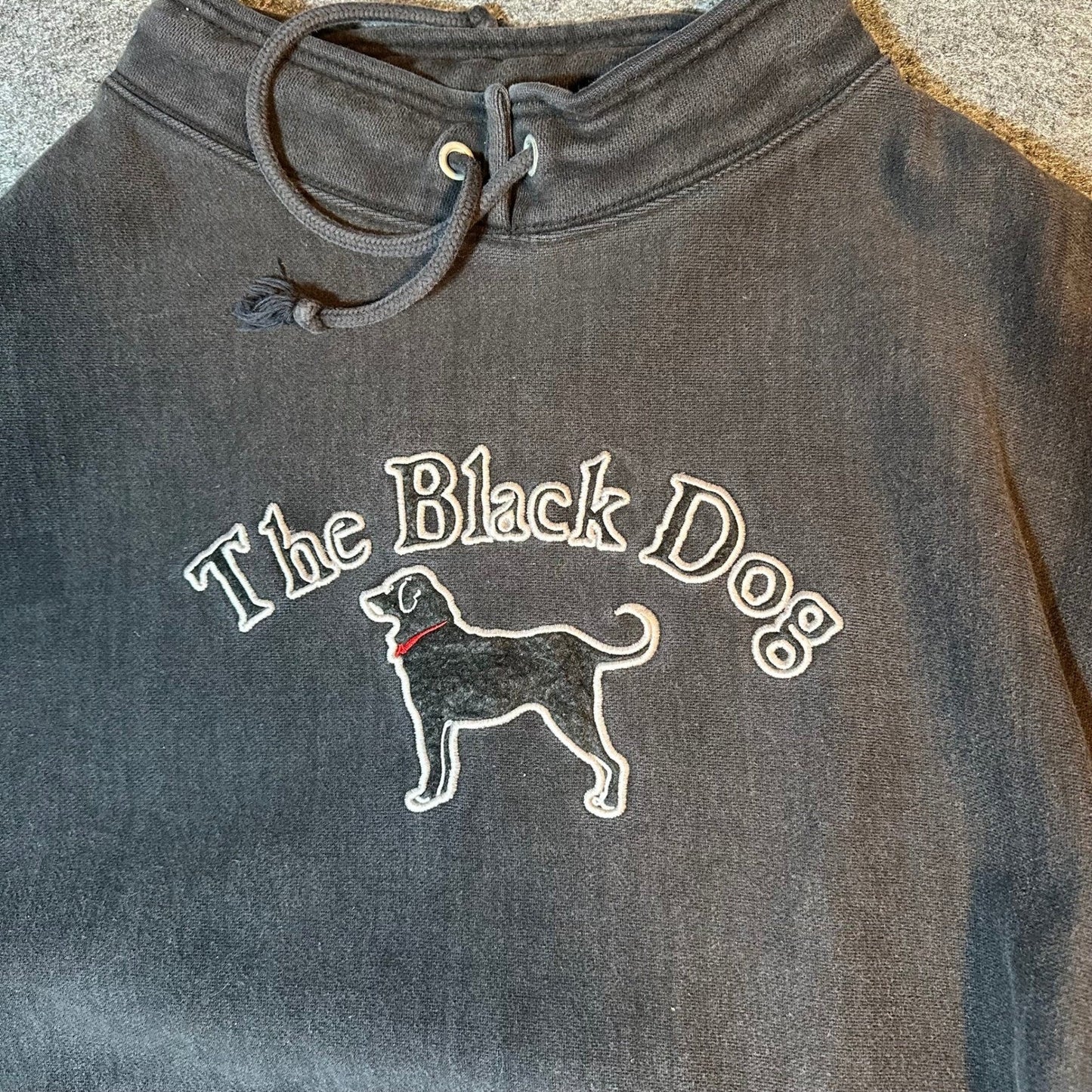 The Black Dog Fisherman Sweatshirt Mens Medium Pullover Embroidered