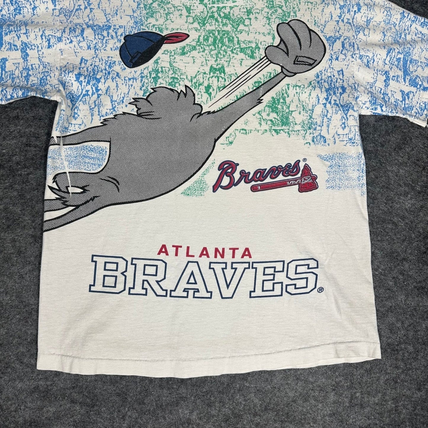 Vintage Atlanta Brave x Taz All overprint 1993 T-Shirt Boys Bigger Men's Small