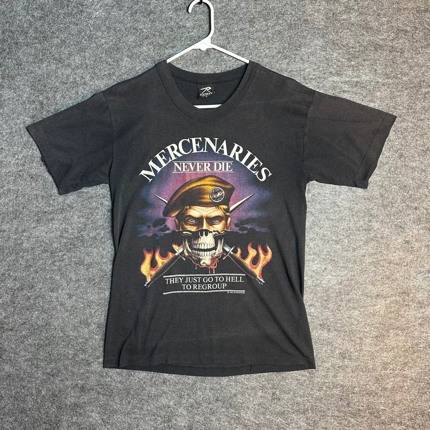 Vintage T-Shirt 3D Military Graphic Size Medium 80s Mercenaries Never Die 1988