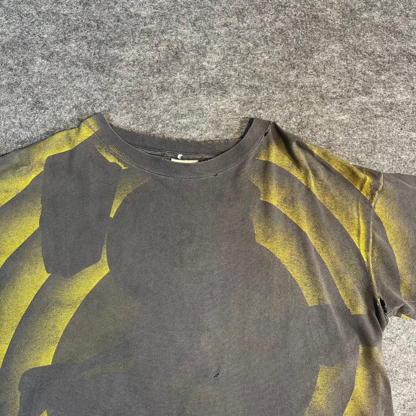 Vintage 90s THRASHED Marvin the Martian AOP Single Stitch Wild Oats T Shirt XL