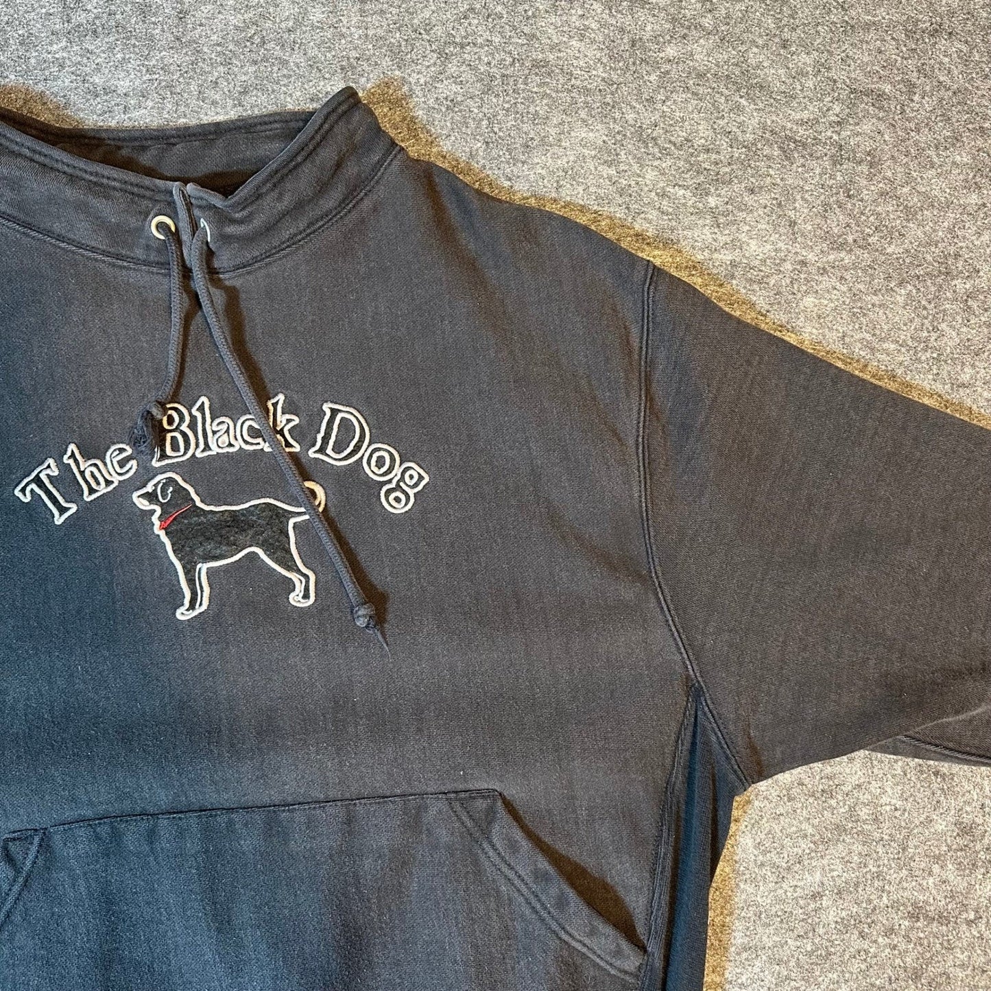The Black Dog Fisherman Sweatshirt Mens Medium Pullover Embroidered