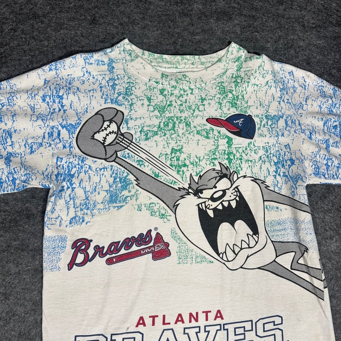 Vintage Atlanta Brave x Taz All overprint 1993 T-Shirt Boys Bigger Men's Small