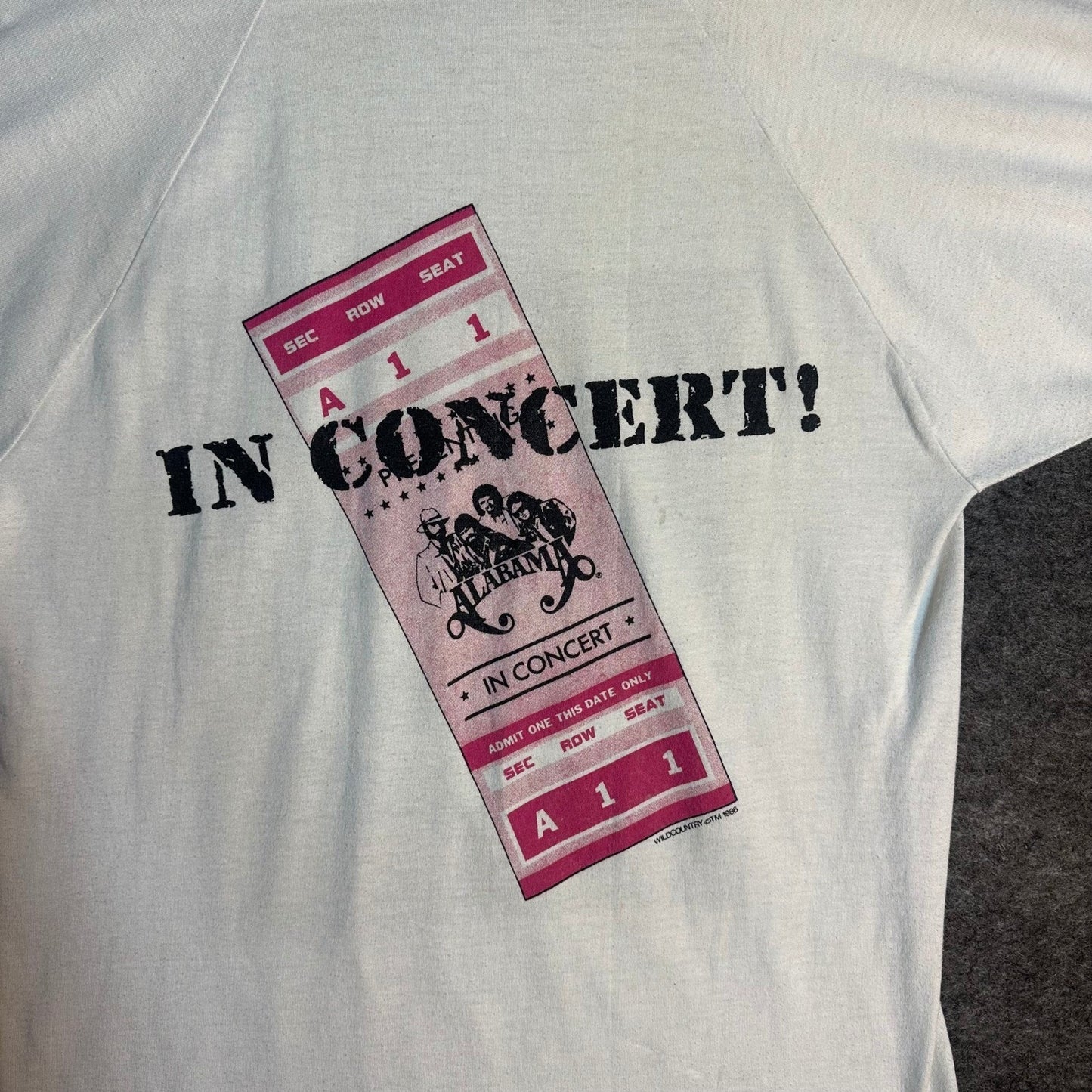 Vintage 1986 Alabama In Concert Tour T Shirt Mens Medium White Single Stitch