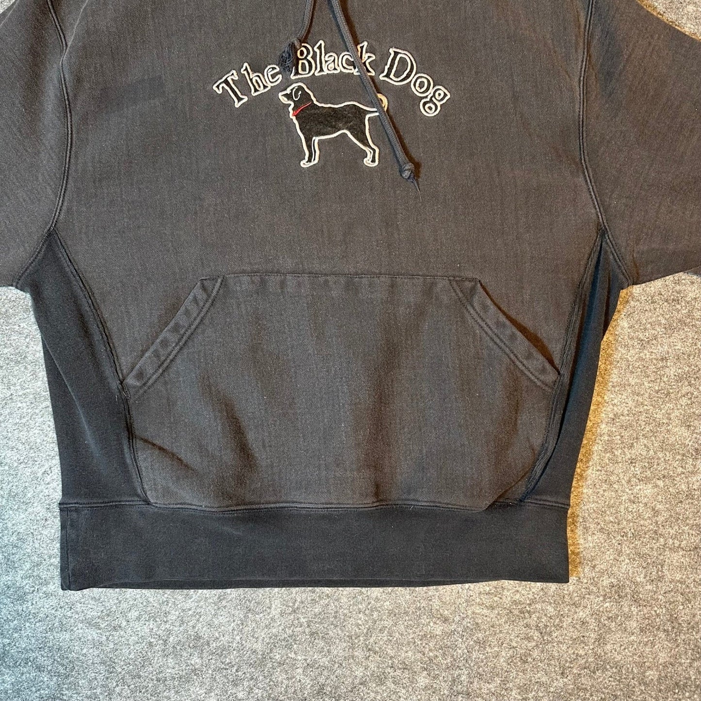 The Black Dog Fisherman Sweatshirt Mens Medium Pullover Embroidered