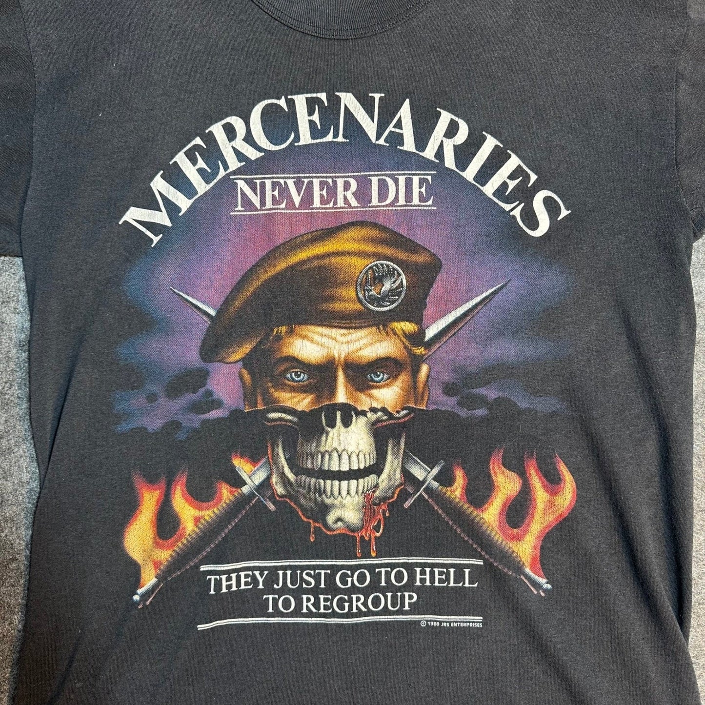 Vintage T-Shirt 3D Military Graphic Size Medium 80s Mercenaries Never Die 1988