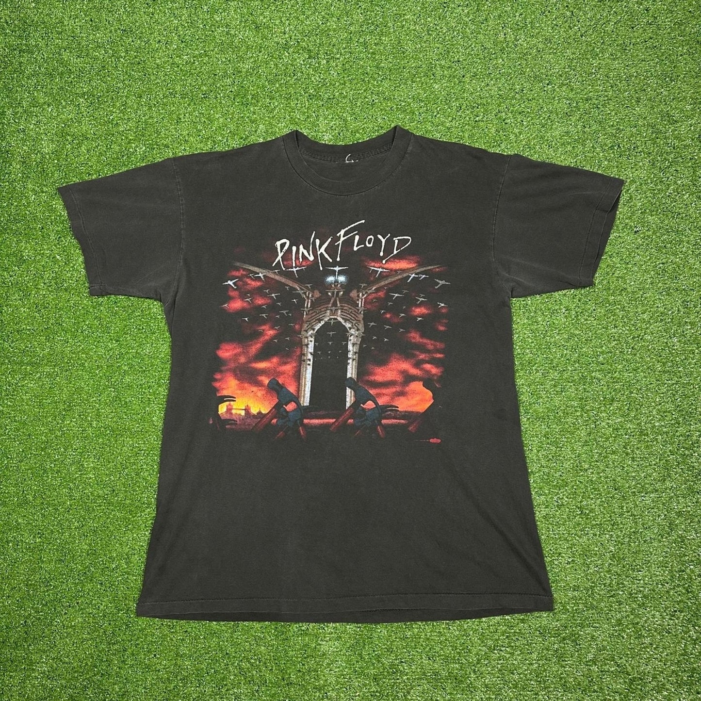 Faderrr 1997 Pink Floyd The Wall Marching Hammers T-Shirt Faded Single Stitch