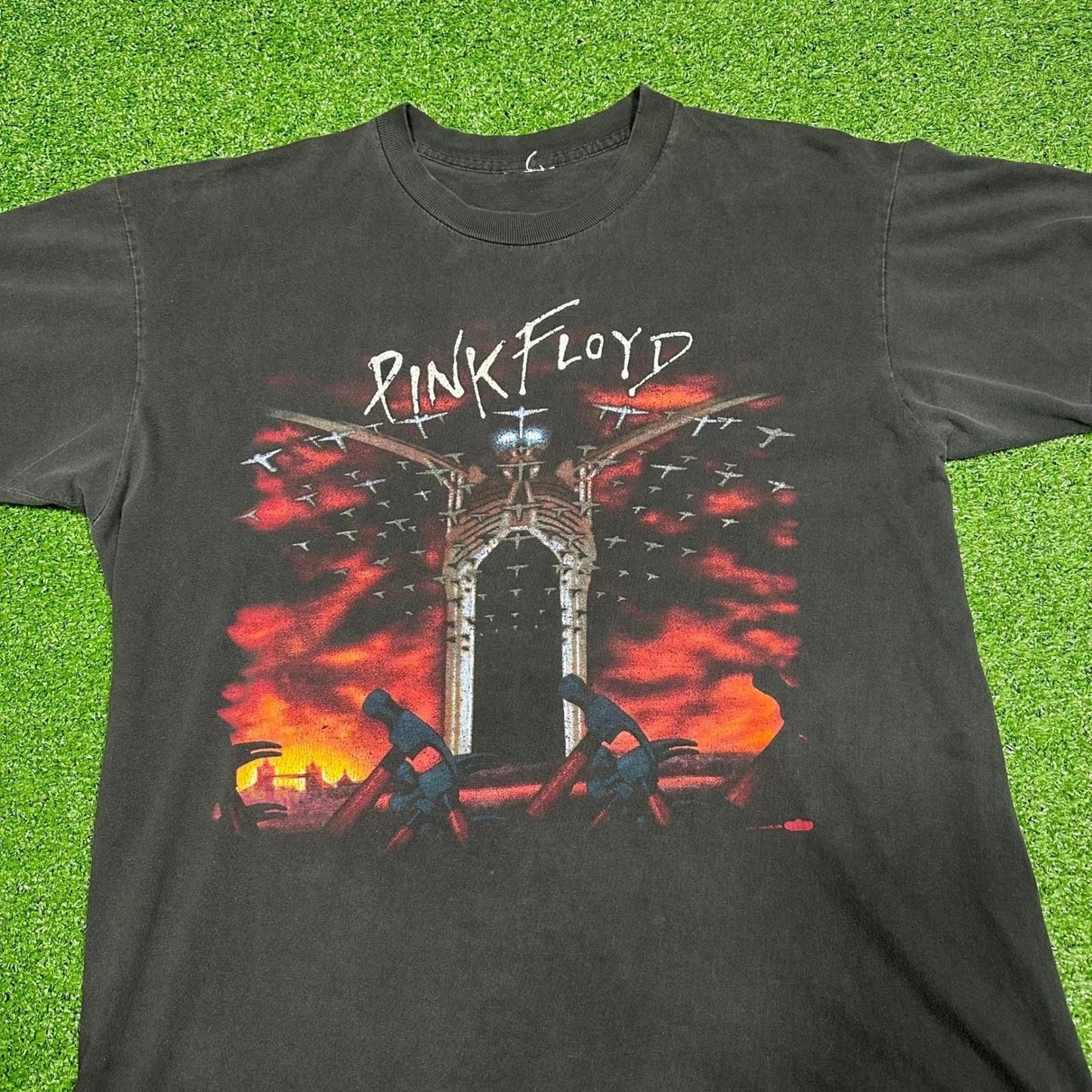 Faderrr 1997 Pink Floyd The Wall Marching Hammers T-Shirt Faded Single Stitch